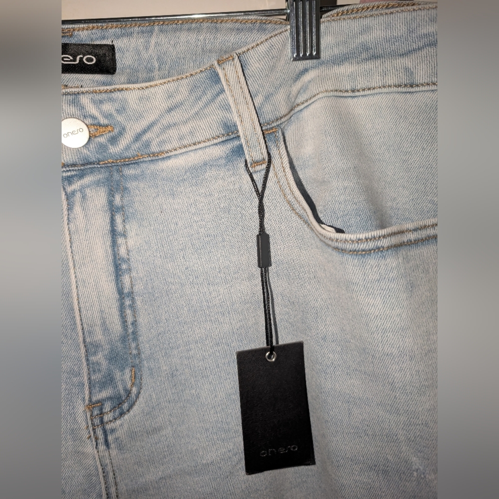 Oneso Mid Rise Wide Leg Jeans - Light Wash NWT 14W - Picture 12 of 15